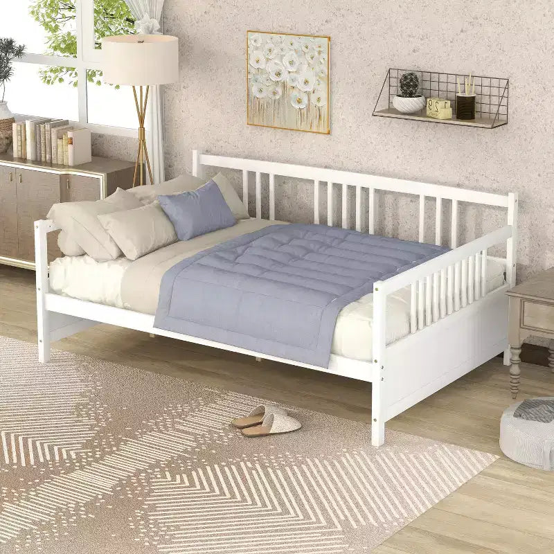 Bellemave Full Size Daybed with Support Legs, White